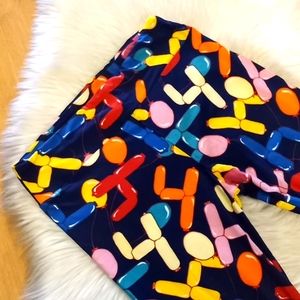 LulaRoe Balloon 🎈 Printed Leggings- T&C-#1556+